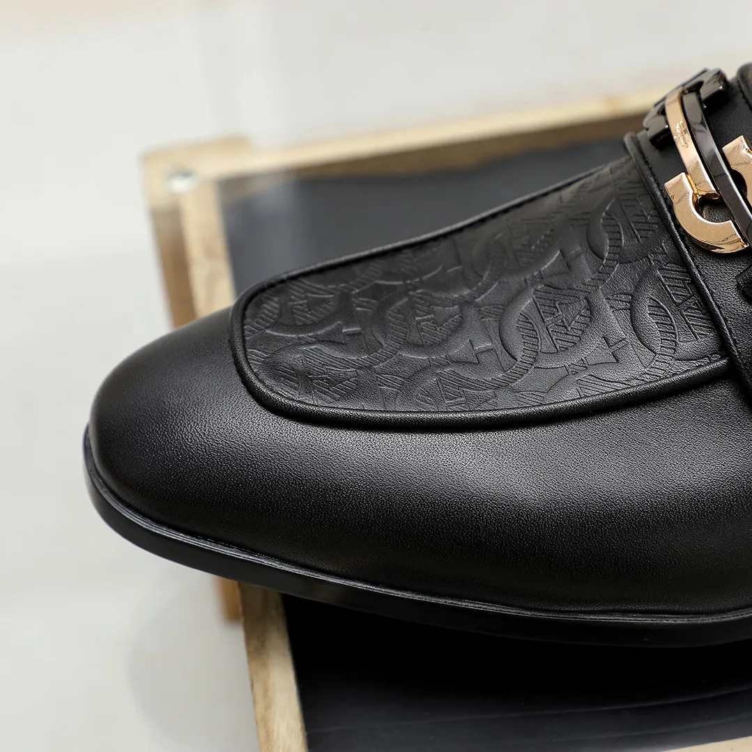Men's shoes 💰600 🕷🕷🐂【Ferragamo】 Popular fashionable casual shoes🇨🇳Official website counter 1:1 production, original mold opening💯Good quality can be seen, imported high-end first-layer pebbled calfskin, water-dyed🐂leather lining🌿very clear texture, high-quality waterproof, non-slip and wear-resistant outsole🎋high quality and low price, truly handmade🍓, 2 colors available! Code number 38-44 (45. To be customized)